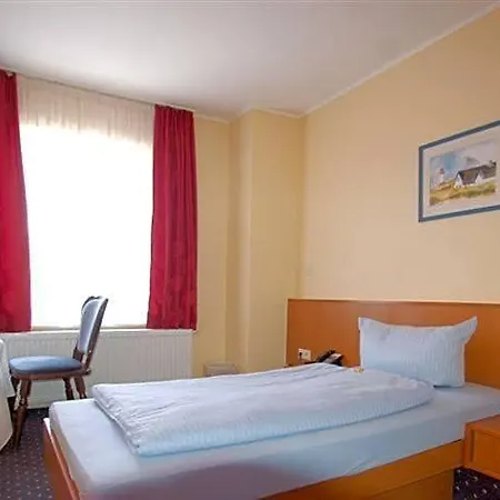 Hohenzollern Hotel 3*